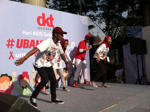Serunya Dance4Life di CFD, Berjoget untuk Ingatkan Bahaya HIV-AIDS