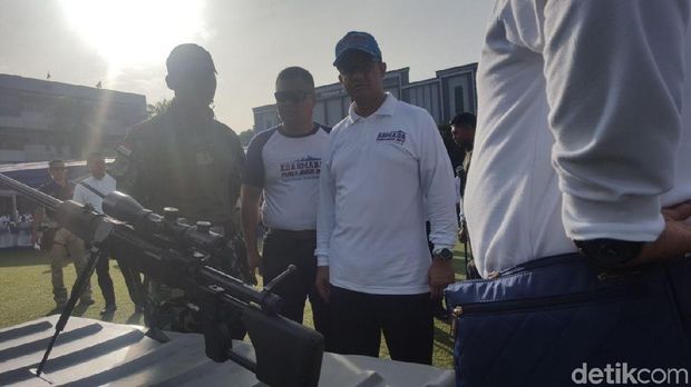 kut Acara Hari Armada 2017, Anies dan KSAL Gowes Bersama dari Monas