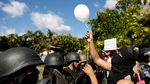 Ada Pikachu Saat Demo di Honduras