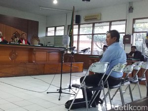Eks Sekda Kota Bandung Jadi Saksi Sidang Korupsi Bansos