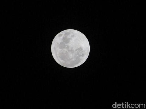 Berdasarkan Zodiak, Ini Pengaruh Super Blue Blood Moon Pada Hubungan Cinta 