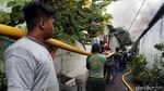Gudang Kosmetik di Tambora Ludes Terbakar