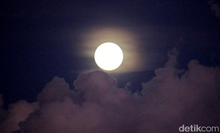 Ilustrasi Super Moon (Foto: Wisma Putra/detikcom) Ilustrasi Super Moon (Foto: Wisma Putra/detikcom)
