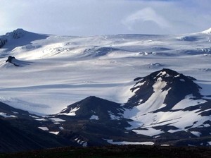 Salah Satu Gunung Api Terkuat di Eropa Beri Sinyal Bangun dari Tidur
