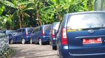 Penampakan Deretan Mobil Dinas yang Telantar di Kompleks DPR