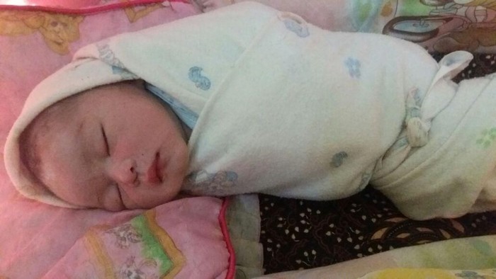 Bayi Ditemukan di Selokan, Polisi Tangkap Ibu dan Ayah Biologisnya