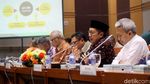 Rapat di DPR, Menag Paparkan Evaluasi Haji 2017