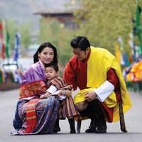 Jetsun Pema menjadi ratu termuda di usia 21 tahun, ketika dinikahi Raja Bhutan pada 2011. Pasangan ini bertemu karena sama-sama kuliah di London. Jetsun di Regents College, sementara sang raja di Oxford.Foto: Dok. Instagram