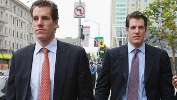 Winklevoss bersaudara beberapa tahun lalu sudah meyakini kalau bitcoin lebih berharga dari emas. Dan sekarang sedikit banyak pendapat mereka telah terbukti. Foto: Mashable