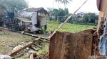 Foto: Ini Sutrisno, Bocah yang Jual Kerupuk untuk Hidupi Keluarga