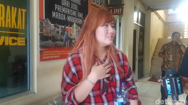 Elishia jelaskan soal penelantaran anjing Valent
