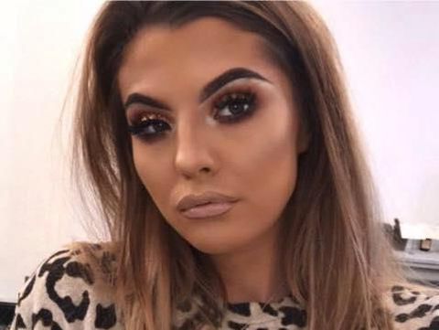 Salah Pakai Krim Tanning, Wajah Wanita Ini Jadi Hitam Legam