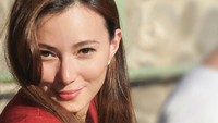 Kini Asmirandah membuktikan waktu bisa mengembalikan keharmonisan keluarganya. Foto: Instagram