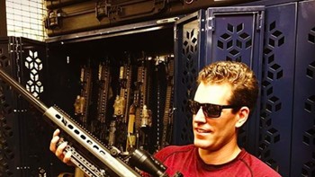 Nah semenjak itulah nilai bitcoin merangkak naik. Hingga saat ini melonjak 10 ribu persen dan bitcoin yang dimiliki kembar Winklevoss sudah menembus angka USD 1 miliar atau sekitar Rp 13,5 triliun. Foto: Instagram
