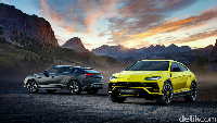 SUV paling ngebut ini mampu melesat dari 0-100 km/jam hanya dalam waktu 3,6 detik, dengan kecepatan maksimum 305 km/jam. Dengan data-data tadi, wajar kalau Lamborghini menyebut Urus sebagai Super SUV. Foto: Lamborghini