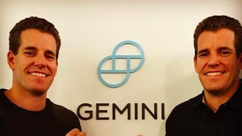 Berdasarkan cerita mereka, awalnya keduanya meminta Zuck menyelesaikan kode software untuk situs jejaring sosial ciptaan mereka, ConnectU. Foto: Instagram