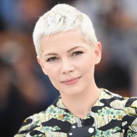 Rambut pendek menyiratkan profesionalisme. Wanita dengan gaya rambut ini punya kepercayaan diri tinggi karena tidak ada yang perlu ia tutupi. Foto: Getty Images