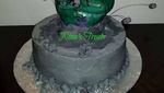 Wouw! Ini 9 Kreasi Cake Bertema Hulk yang Unik