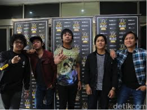 DMasiv dan Juwita Bahar Ramaikan Festival Cross Border di Sambas