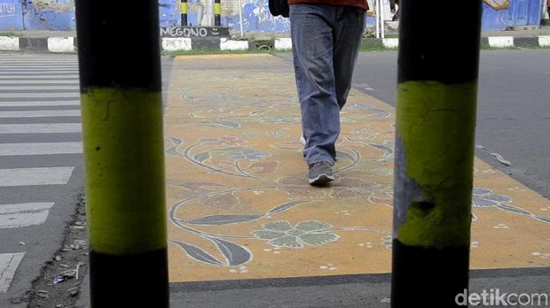 Keren! Seperti Ini Penampakan Zebra Cross di Kota Batik Pekalongan 