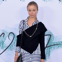 Lady Amelia memiliki dua saudara lainnya, yakni Edward Windsor yang dijuluki Lord Downpatrick dan Lady Marina Windsor. Foto: Dok. Getty Images