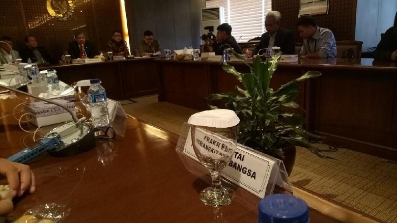 Pansus Angket KPK Diminta Siapkan Opsi Rekomendasi untuk KPK Pansus Angket KPK Diminta Siapkan Opsi Rekomendasi untuk KPK