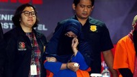 22 Agustus 2017. Bareskrim Pamerkan Bos First Travel termasuk Anniesa Hasibuan. (Foto: Rengga Sancaya/detikcom)  