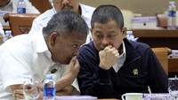 Sementara itu, Ketua Komisi VII DPR RI Gus Irawan Pasaribu mengungkapkan pihaknya dan anggota Komisi VII DPR RI lainnya belum diajak berkomunikasi terkait rencana penyederhanaan golongan listrik.