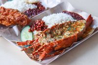 Di Singapura Sedang Tren Nasi Lemak Lobster yang Diantre ...