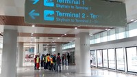 Secara umum, layanan skytrain memang cukup membantu penumpang untuk bisa berpindah dari satu terminal ke terminal lainnya. Skytrain pun akan berhenti di masing-masing terminal dengan waktu tempuh setiap terminalnya diperkirakan sekitar 5 menit.