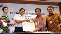 Penandatanganan kerjasama terkait perpanjangan pemberian fasilitas kredit Briguna kepada pegawai PT KAI, kerjasama baru mengenai Home Ownership Plan (HOP) dan Car Ownership Plan (COP), serta Business Card KAI.