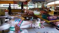 THR Sriwedari diberi waktu hingga akhir tahun 2017 untuk mengosongkan lahan. Selanjutnya, barang-barang tersebut disimpan di gudang kawasan Solo Baru, Sukoharjo.