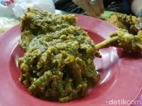 Yuk, Makan Itiak Lado Mudo yang Sedap di Resto Minang Ini !