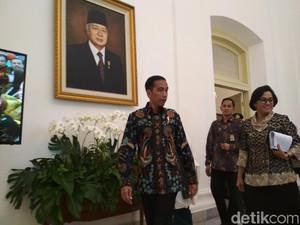 Jokowi Serahkan DIPA 2018, Lelang Proyek Bisa Dimulai