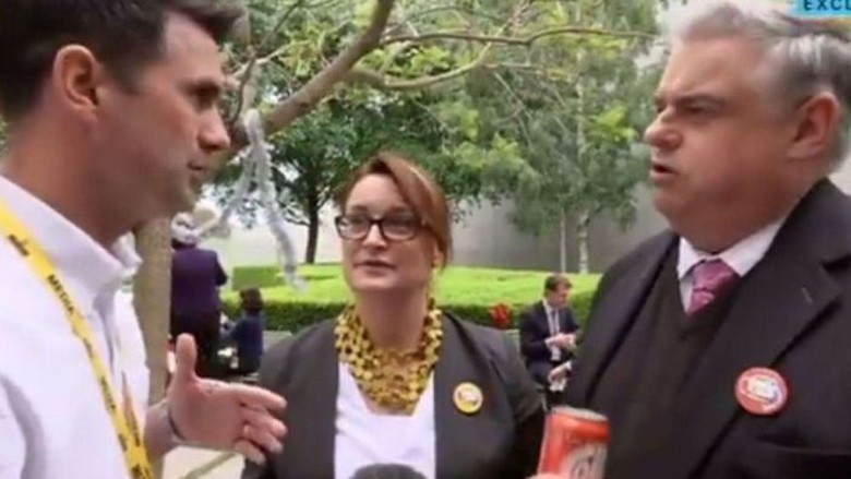 Cemooh Wartawan Saat Bela Rekannya, Politisi Australia Ini Dikecam Cemooh Wartawan Saat Bela Rekannya, Politisi Australia Ini Dikecam