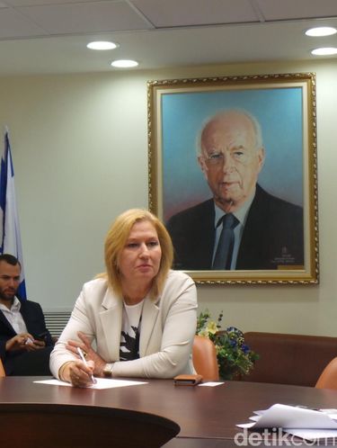 Buyarnya Mimpi Yitzhak Rabin Karena Ambisi Trump 