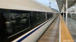 Wuss! Kereta Cepat di China Melesat 300 Km/Jam