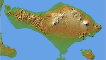 Gambar satelit yang telah dimodifikasi ini memperlihatkan topografi pulau Bali. Foto: ESA/NASA