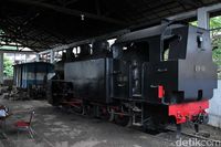 Kereta wisata Mak Itam yang masih dijaga untuk wisata (Randy/detikTravel)