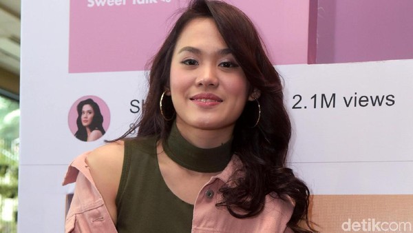 Sheryl Sheinafia yang Semakin Menawan