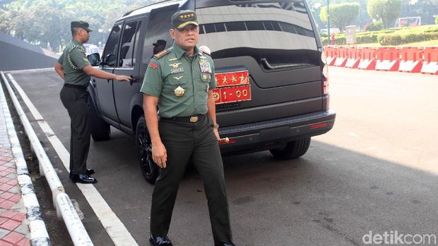 Jenderal Gatot: Saya Ikhlas Beri Tongkat Estafet ke Marsekal Hadi