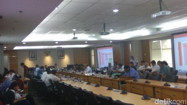  Rapat Pemprov DKI dengan DPRD, Rabu (6/12/2017)