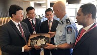 Pertemuan tersebut dilakukan dengan menekankan pertukaran informasi terkait penyelundupan manusia dan meminta Selandia Baru menginformasikan negara asal penyelundup bahwa Selandia Baru bukan lagi negara surga bagi para penyelundup manusia. Foto: dok. Polri