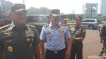 Komando! Senyum Marsekal Hadi-Jenderal Gatot Jelang Uji Calon Panglima Komando! Senyum Marsekal Hadi-Jenderal Gatot Jelang Uji Calon Panglima