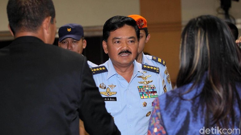 Marsekal Hadi Dikabarkan Dilantik Jadi Panglima TNI Hari Ini Marsekal Hadi Dikabarkan Dilantik Jadi Panglima TNI Hari Ini