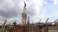 Pekerjaan ini merupakan bagian kecil dari revitalisasi menyeluruh kompleks Lapangan Banteng sehingga menjadi lebih humanis, modern dan futuristic.
