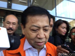 Novanto Minta Cabut Status Tersangka Lagi hingga Soroti Penyidik KPK
