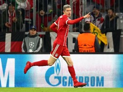 9. Robert Lewandowski (29 tahun). Pemain Polandia yang membela klub Bayern Munich ini meraih 45 poin hasil voting para jurnalis sepakbola di Eropa. (Foto: Michael Dalder /Reuters)