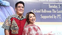 keduanya tampil serasi dengan batik. Pool/Ismail/detikFoto.