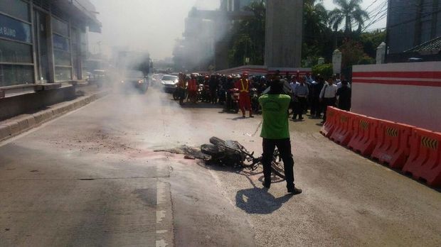Motor Hangus Terbakar di Jl MT Haryono Arah Pancoran